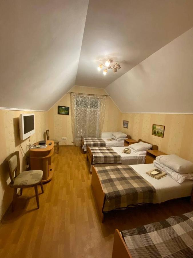 Inn Khlibodarskiy Khlibodarske 外观 照片