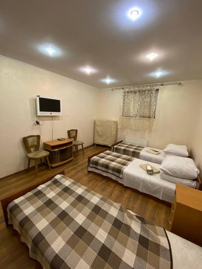 Inn Khlibodarskiy Khlibodarske 外观 照片