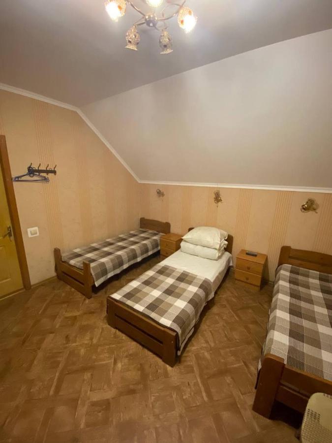 Inn Khlibodarskiy Khlibodarske 外观 照片
