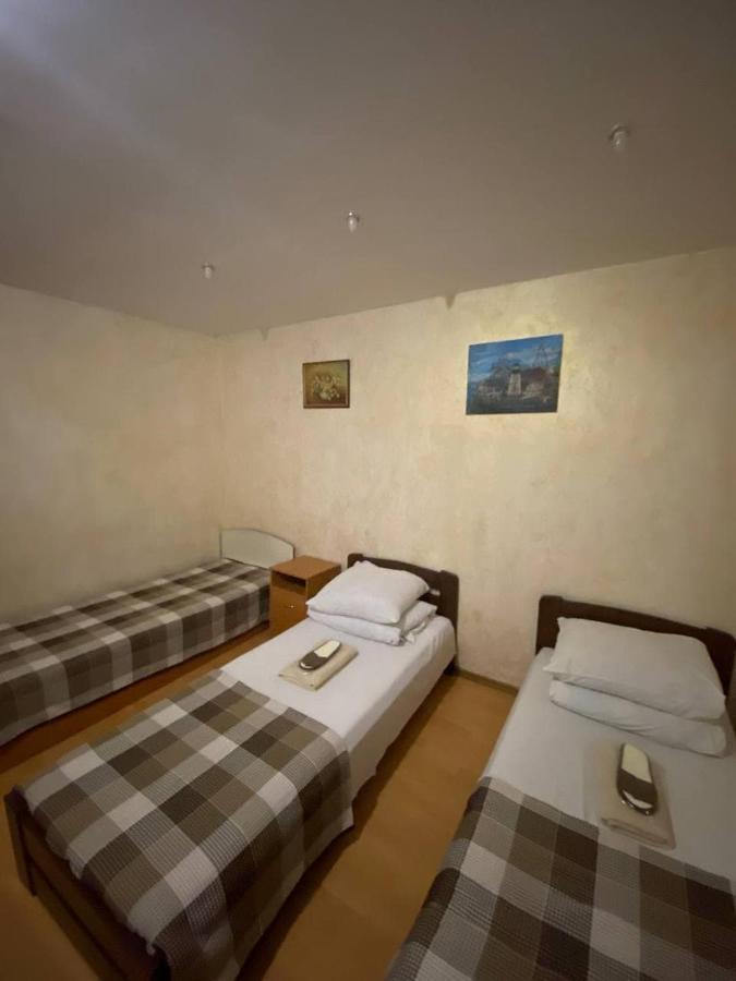 Inn Khlibodarskiy Khlibodarske 外观 照片