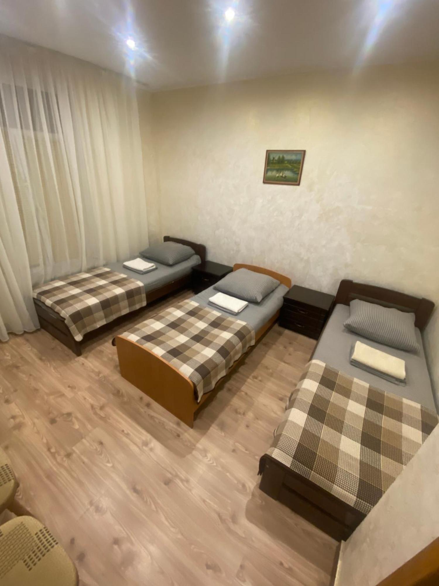 Inn Khlibodarskiy Khlibodarske 外观 照片
