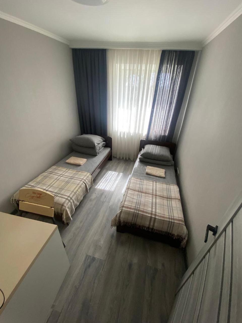Inn Khlibodarskiy Khlibodarske 外观 照片