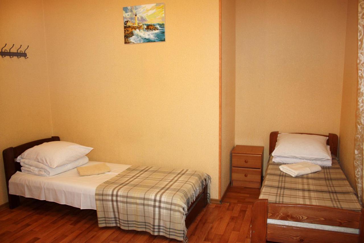 Inn Khlibodarskiy Khlibodarske 外观 照片