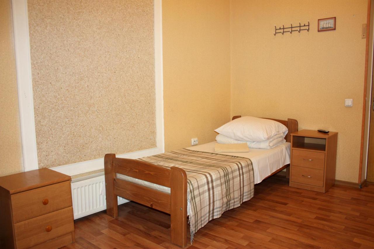 Inn Khlibodarskiy Khlibodarske 外观 照片