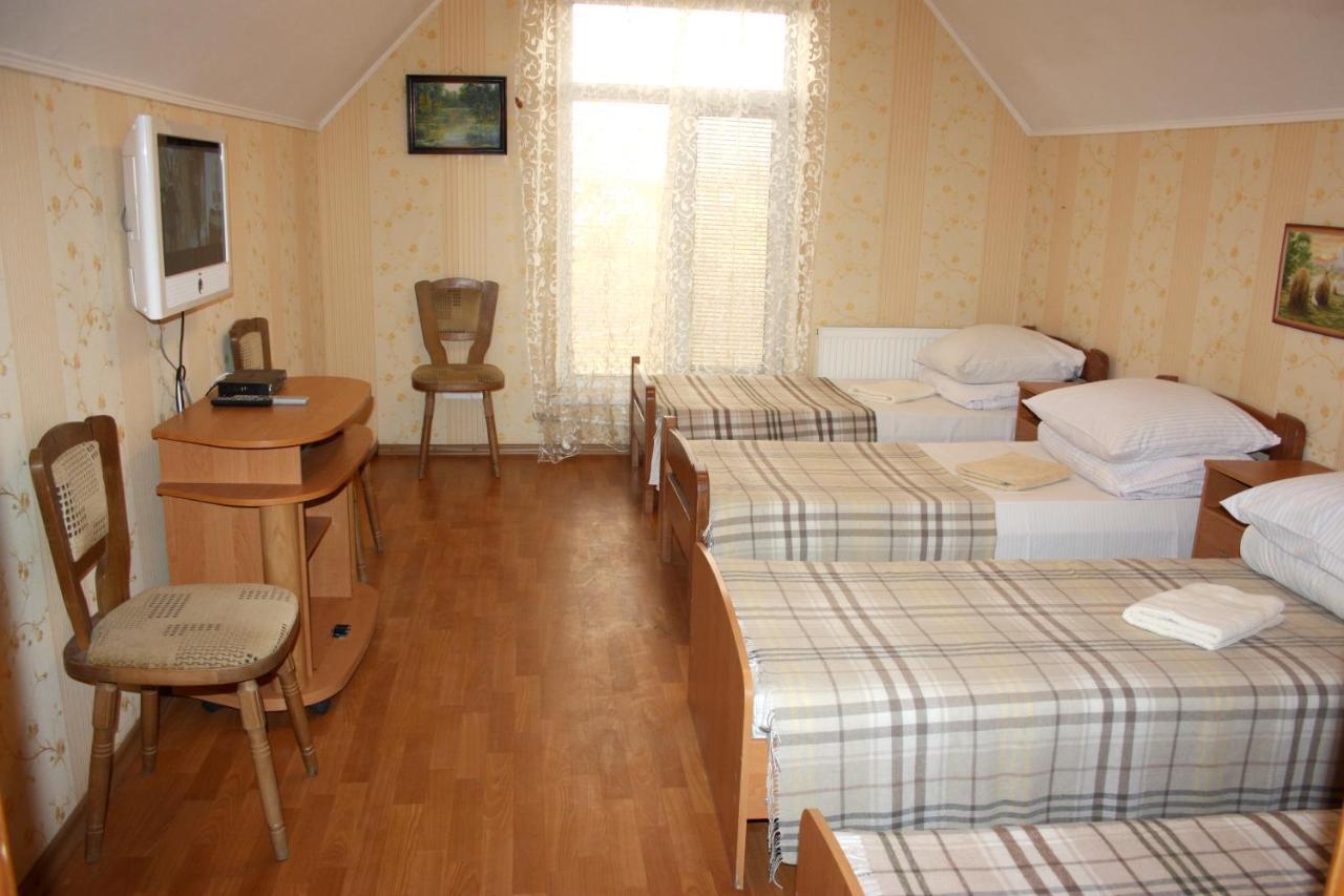 Inn Khlibodarskiy Khlibodarske 外观 照片